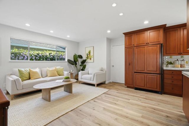 1763 Walnut Drive, Mountain View, CA 94040