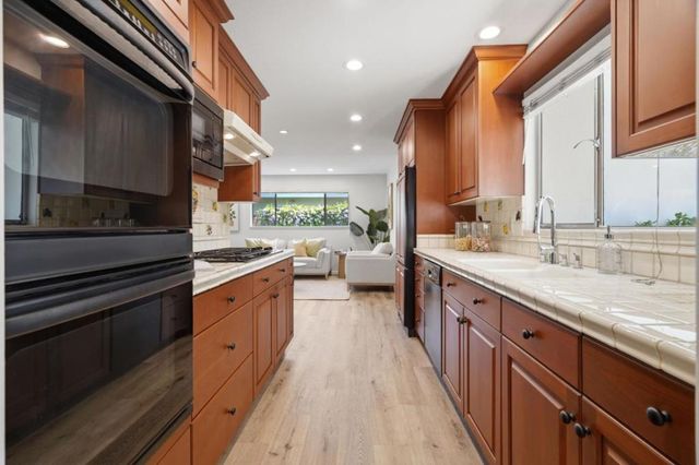 1763 Walnut Drive, Mountain View, CA 94040