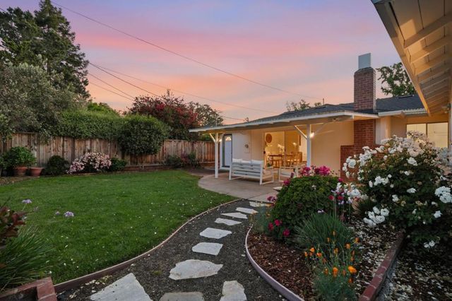 1763 Walnut Drive, Mountain View, CA 94040