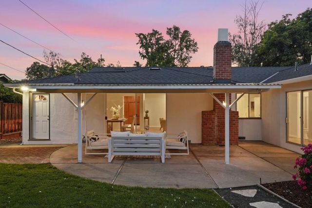 1763 Walnut Drive, Mountain View, CA 94040
