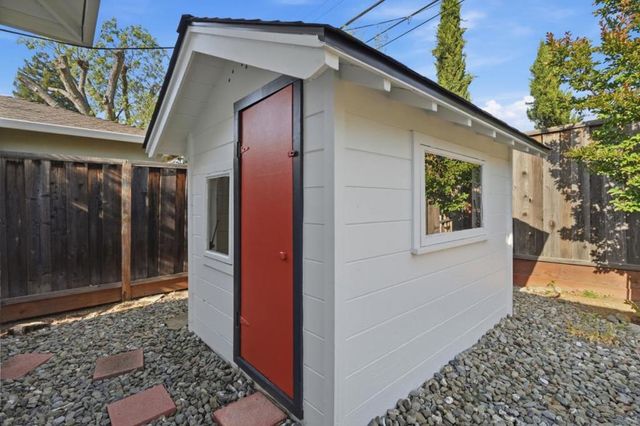 1763 Walnut Drive, Mountain View, CA 94040