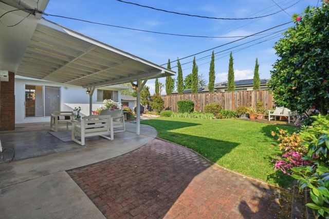 1763 Walnut Drive, Mountain View, CA 94040