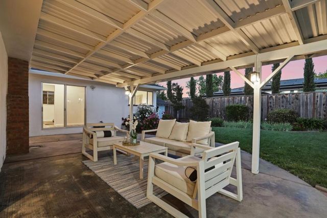 1763 Walnut Drive, Mountain View, CA 94040