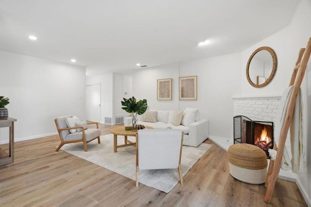 1763 Walnut Drive, Mountain View, CA 94040