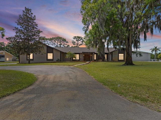 10700 LUSCOMBE COURT, New Port Richey, FL 34654