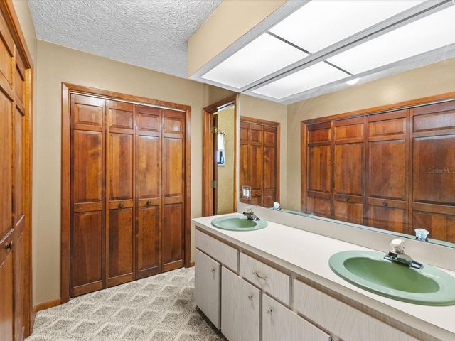 10700 LUSCOMBE COURT, New Port Richey, FL 34654