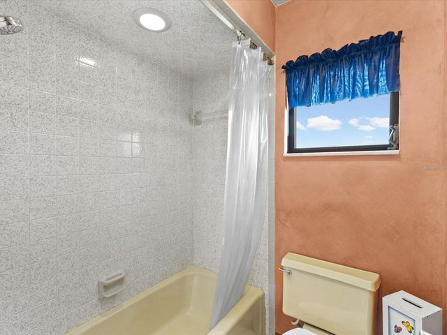 10700 LUSCOMBE COURT, New Port Richey, FL 34654