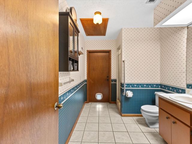 10700 LUSCOMBE COURT, New Port Richey, FL 34654