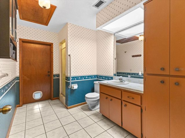 10700 LUSCOMBE COURT, New Port Richey, FL 34654