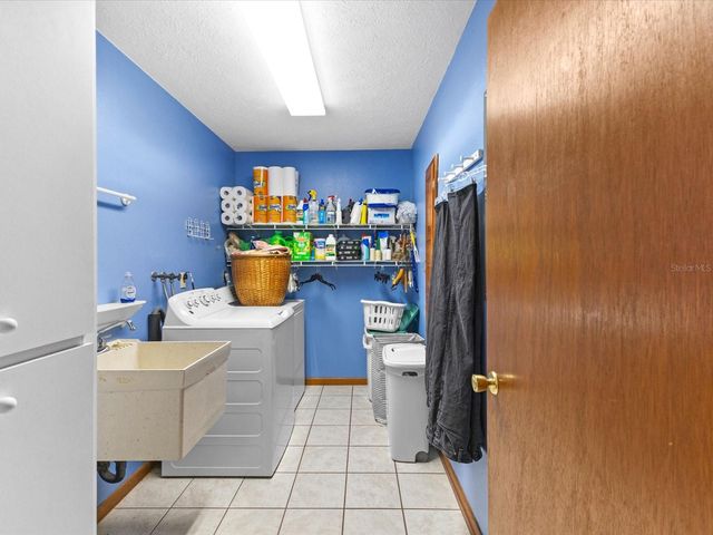 10700 LUSCOMBE COURT, New Port Richey, FL 34654