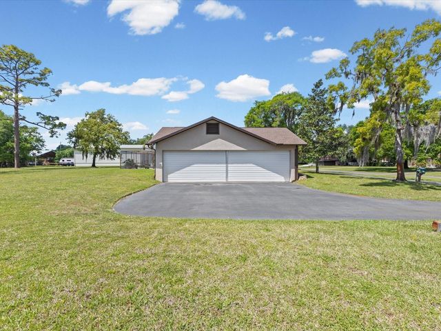 10700 LUSCOMBE COURT, New Port Richey, FL 34654