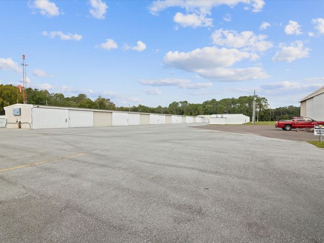 10700 LUSCOMBE COURT, New Port Richey, FL 34654