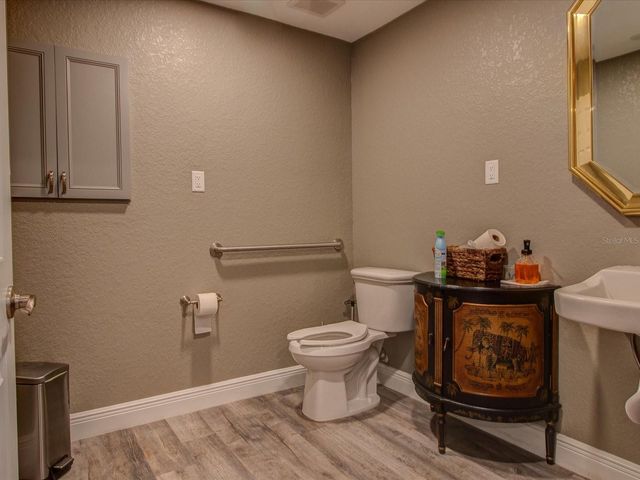 10700 LUSCOMBE COURT, New Port Richey, FL 34654