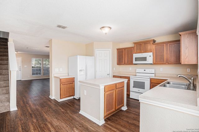 11154 Bold Forbes, San Antonio, TX 78245