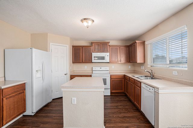 11154 Bold Forbes, San Antonio, TX 78245