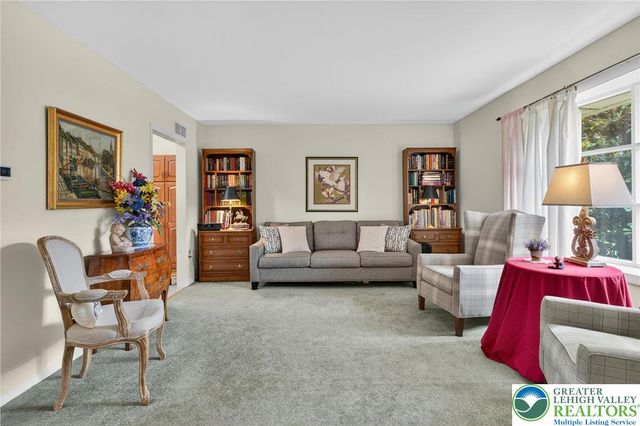 56 Hearthstone Drive, Exeter Twp, PA 19606