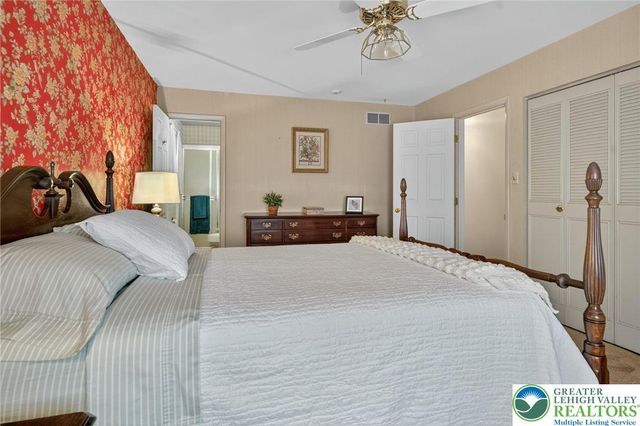 56 Hearthstone Drive, Exeter Twp, PA 19606