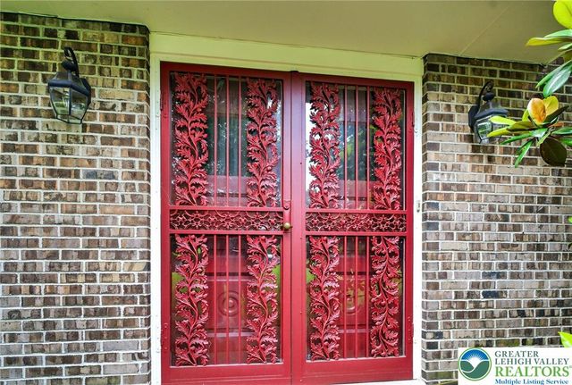 56 Hearthstone Drive, Exeter Twp, PA 19606