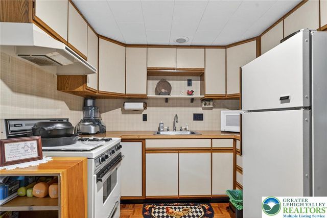 56 Hearthstone Drive, Exeter Twp, PA 19606