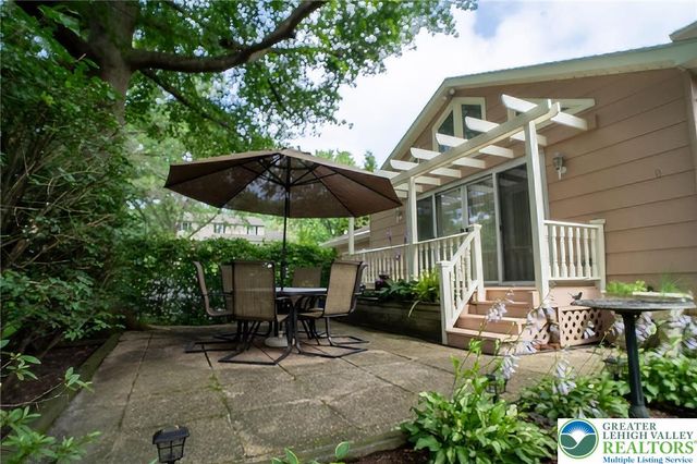 56 Hearthstone Drive, Exeter Twp, PA 19606