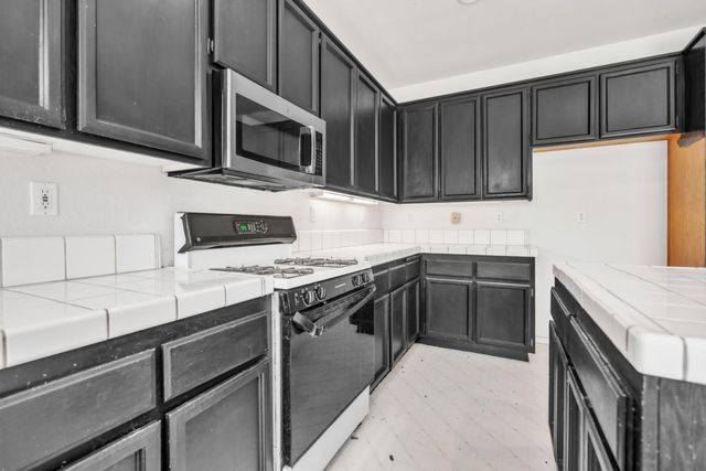 8859 Shasta Lily Dr, Elk Grove, CA 95624