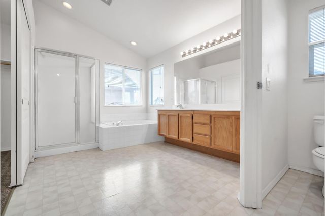 8859 Shasta Lily Dr, Elk Grove, CA 95624