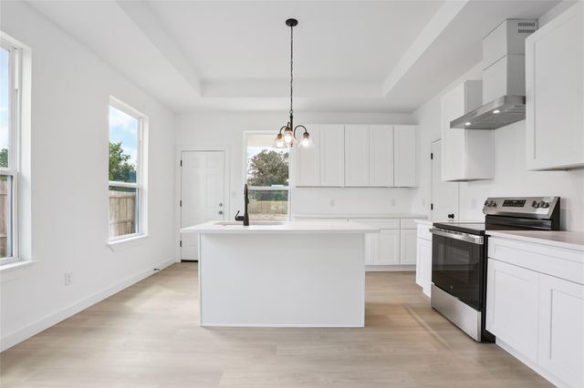 107 Brushwood ST, Bastrop, TX 78602