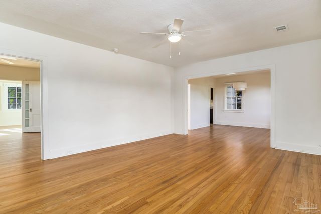 1515 E Lakeview Ave D, Pensacola, FL 32503