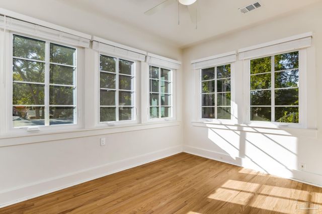 1515 E Lakeview Ave D, Pensacola, FL 32503