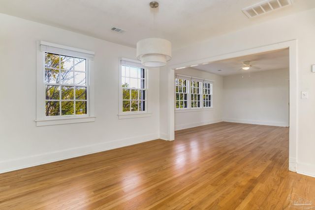 1515 E Lakeview Ave D, Pensacola, FL 32503