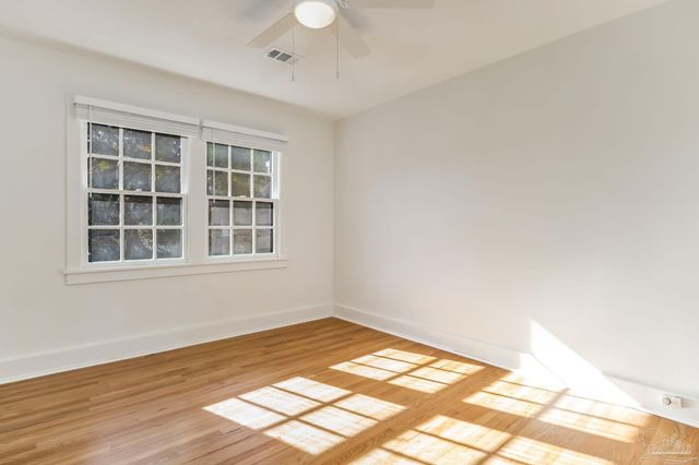 1515 E Lakeview Ave D, Pensacola, FL 32503