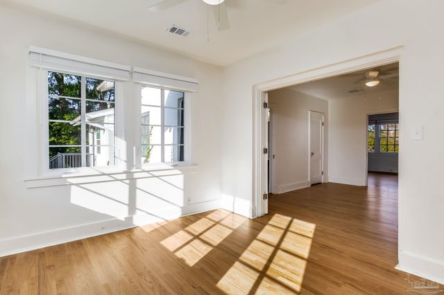 1515 E Lakeview Ave D, Pensacola, FL 32503