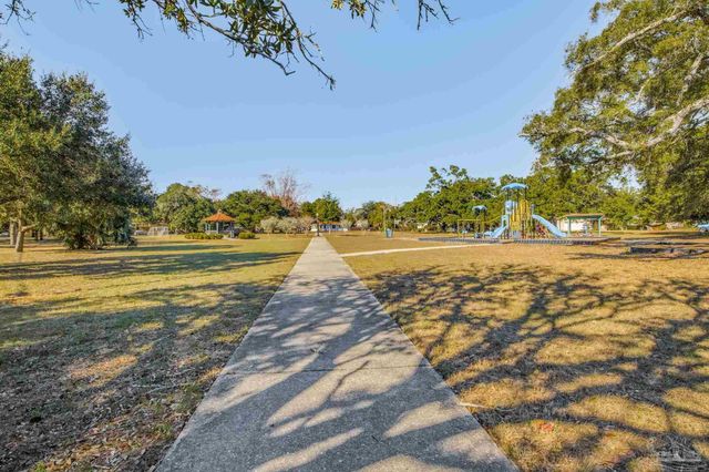 1515 E Lakeview Ave D, Pensacola, FL 32503