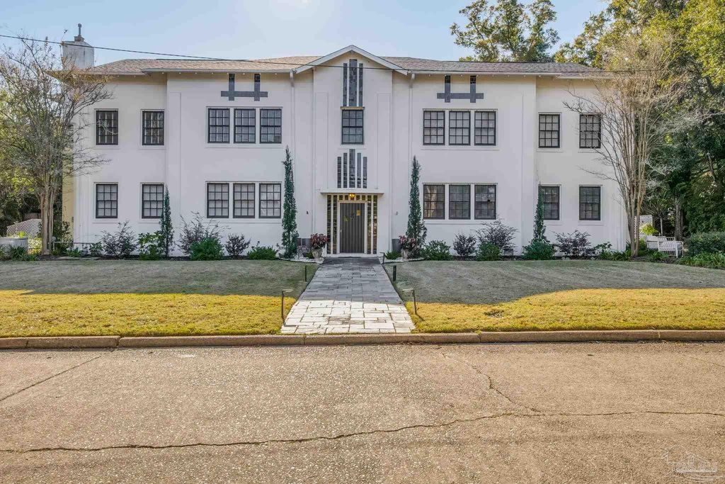 1515 E Lakeview Ave D, Pensacola, FL 32503