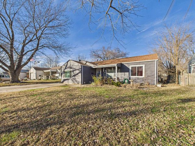 332 W Benway St, Wichita, KS 67217