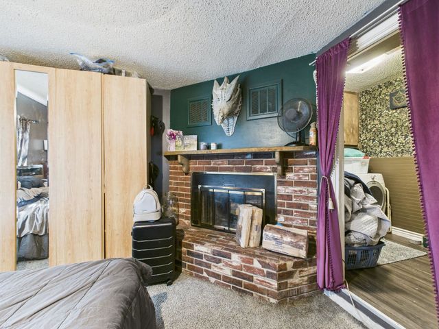 332 W Benway St, Wichita, KS 67217