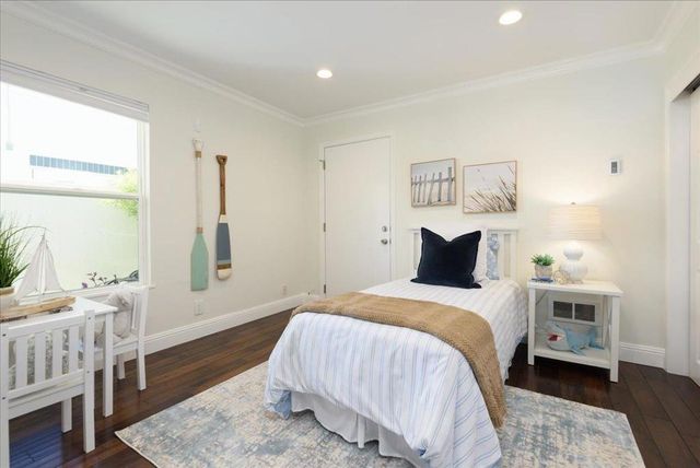 945 Lido Lane, Foster City, CA 94404