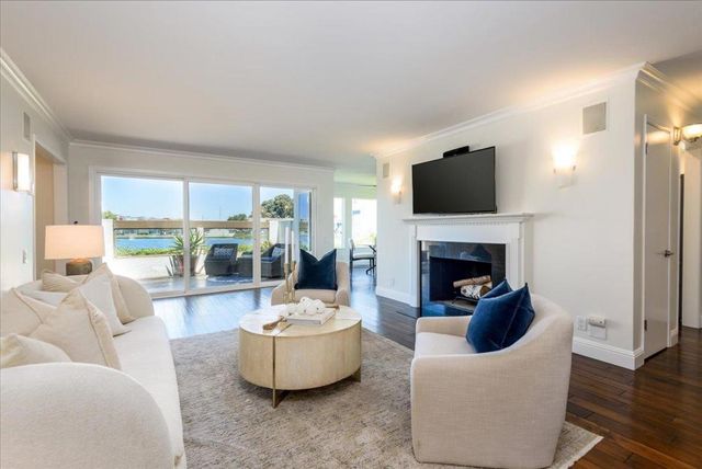 945 Lido Lane, Foster City, CA 94404