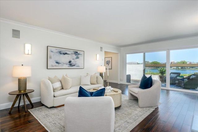 945 Lido Lane, Foster City, CA 94404