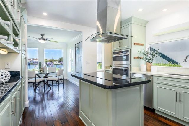 945 Lido Lane, Foster City, CA 94404