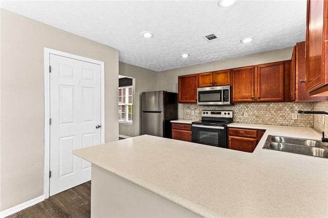 2835 Storybook Court, Grayson, GA 30017