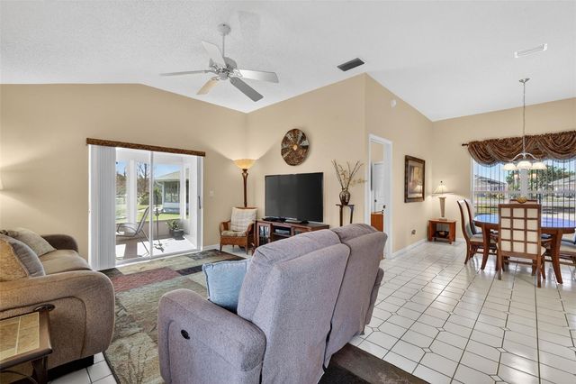 21618 QUEEN ELIZABETH COURT, Leesburg, FL 34748