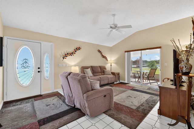 21618 QUEEN ELIZABETH COURT, Leesburg, FL 34748