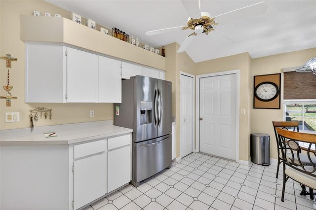 21618 QUEEN ELIZABETH COURT, Leesburg, FL 34748