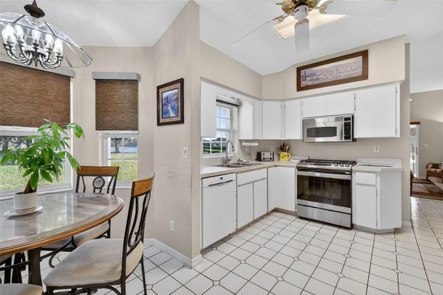 21618 QUEEN ELIZABETH COURT, Leesburg, FL 34748