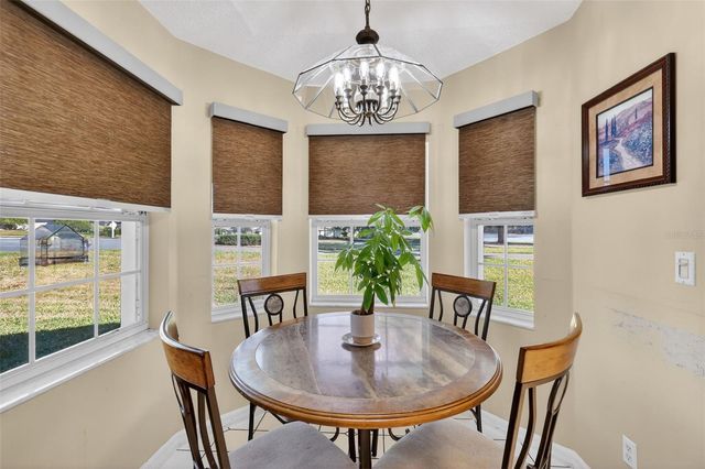 21618 QUEEN ELIZABETH COURT, Leesburg, FL 34748