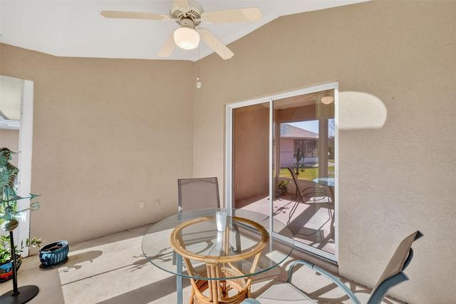 21618 QUEEN ELIZABETH COURT, Leesburg, FL 34748