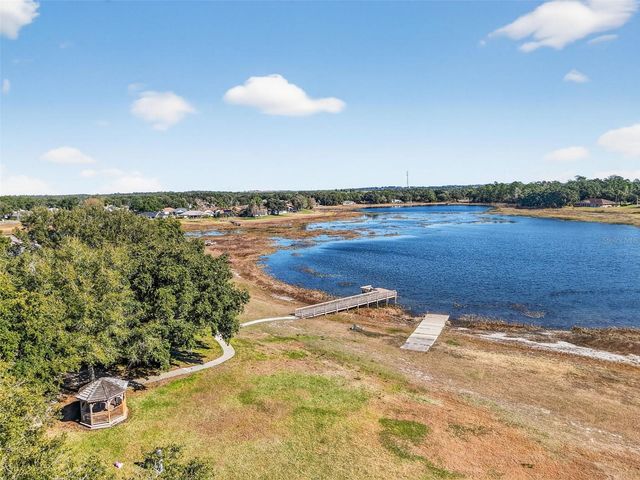 21618 QUEEN ELIZABETH COURT, Leesburg, FL 34748