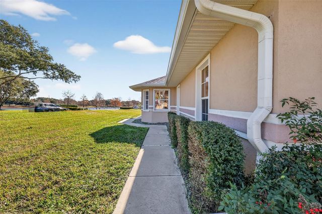 21618 QUEEN ELIZABETH COURT, Leesburg, FL 34748