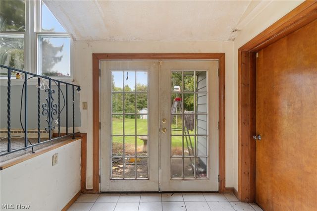 3119 Vanderhoof Road, Clinton, OH 44216